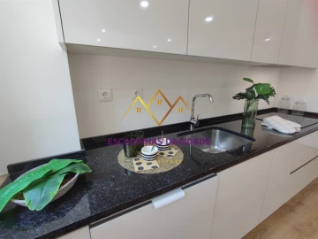 Apartamento T3 para Venda em Benfica