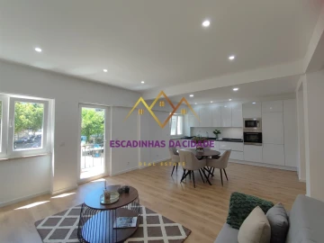 Apartamento T3 para Venda em Benfica