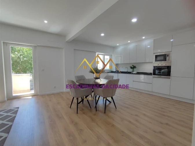 Apartamento T3 para Venda em Benfica Foto 43