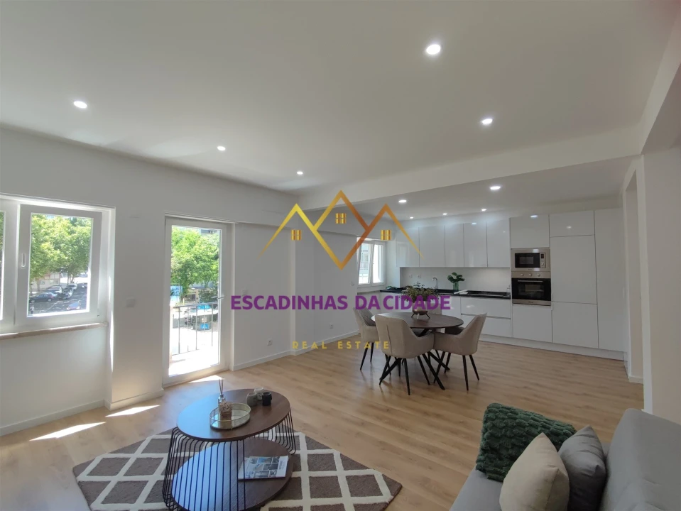 Apartamento T3 para Venda em Benfica Foto 40