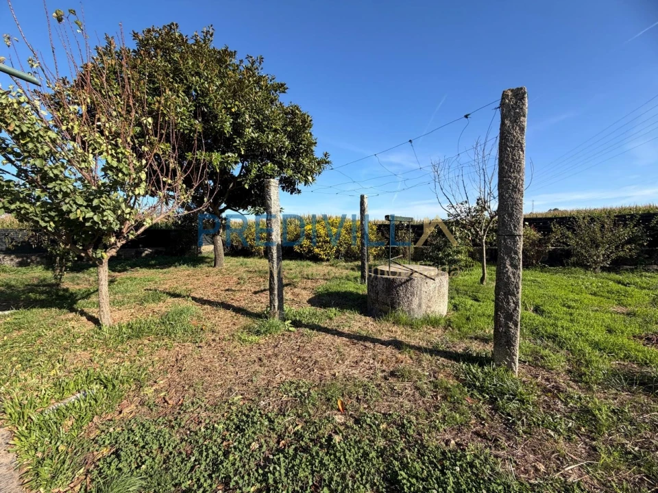 Moradia T2 para Venda em Vilar e Mosteiró Foto 35