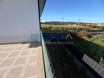 Moradia T2 para Venda em Vilar e Mosteiró