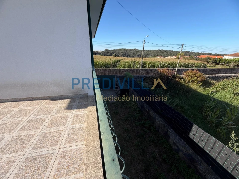 Moradia T2 para Venda em Vilar e Mosteiró Foto 29