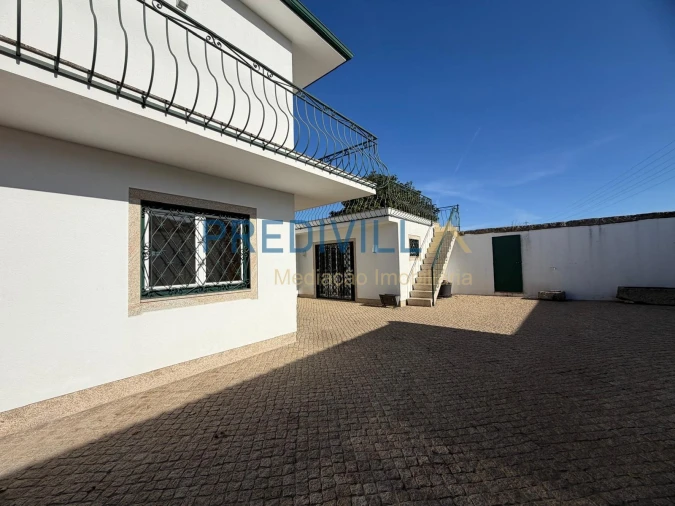 Moradia T2 para Venda em Vilar e Mosteiró Foto 25
