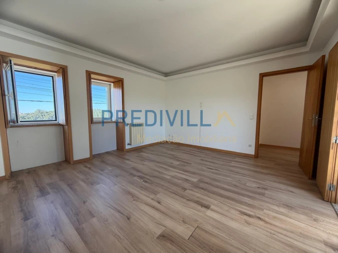 Moradia T2 para Venda em Vilar e Mosteiró Foto 19