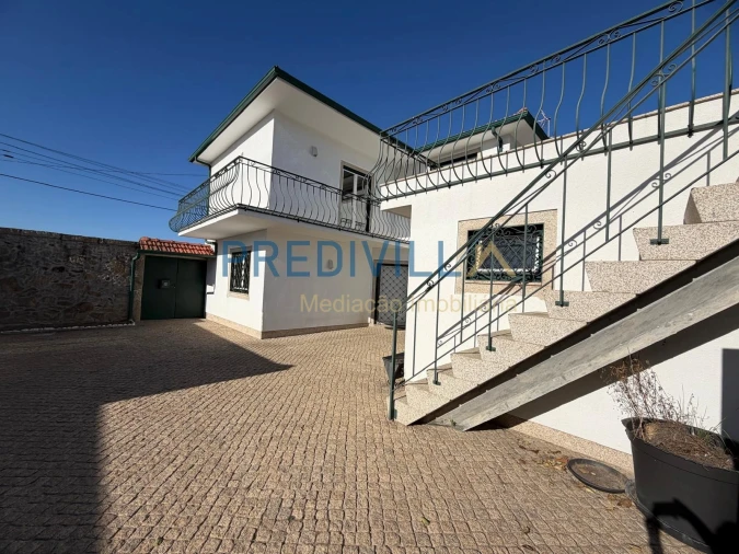 Moradia T2 para Venda em Vilar e Mosteiró Foto 22