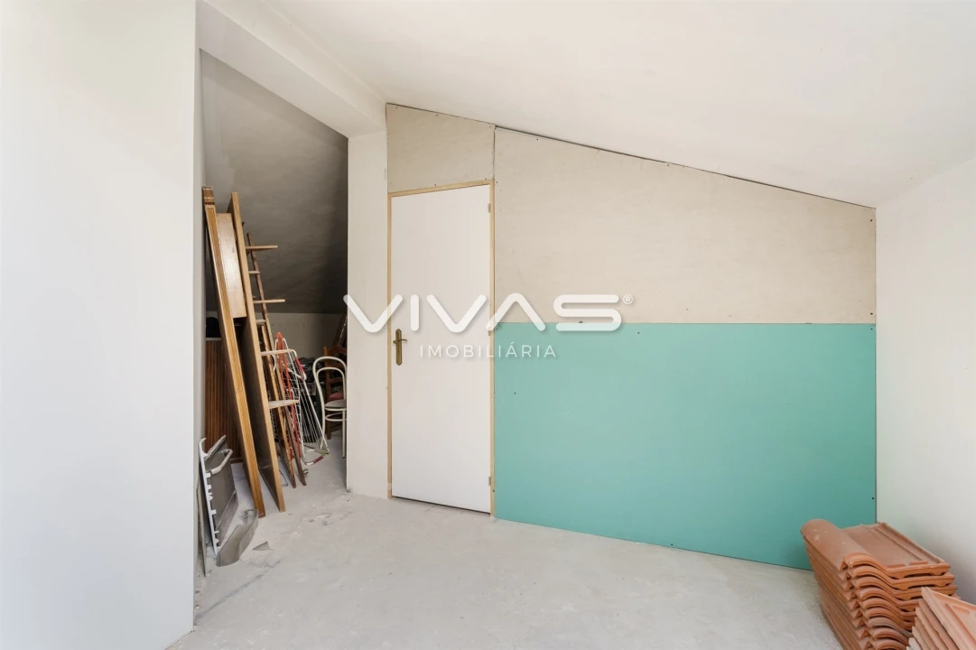Apartamento T4 para Venda em Alpendorada, Várzea e Torrão Foto 28