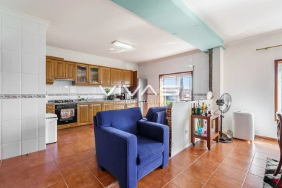Apartamento T4 para Venda em Alpendorada, Várzea e Torrão