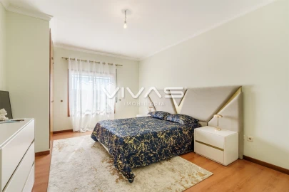 Apartamento T4 para Venda em Alpendorada, Várzea e Torrão