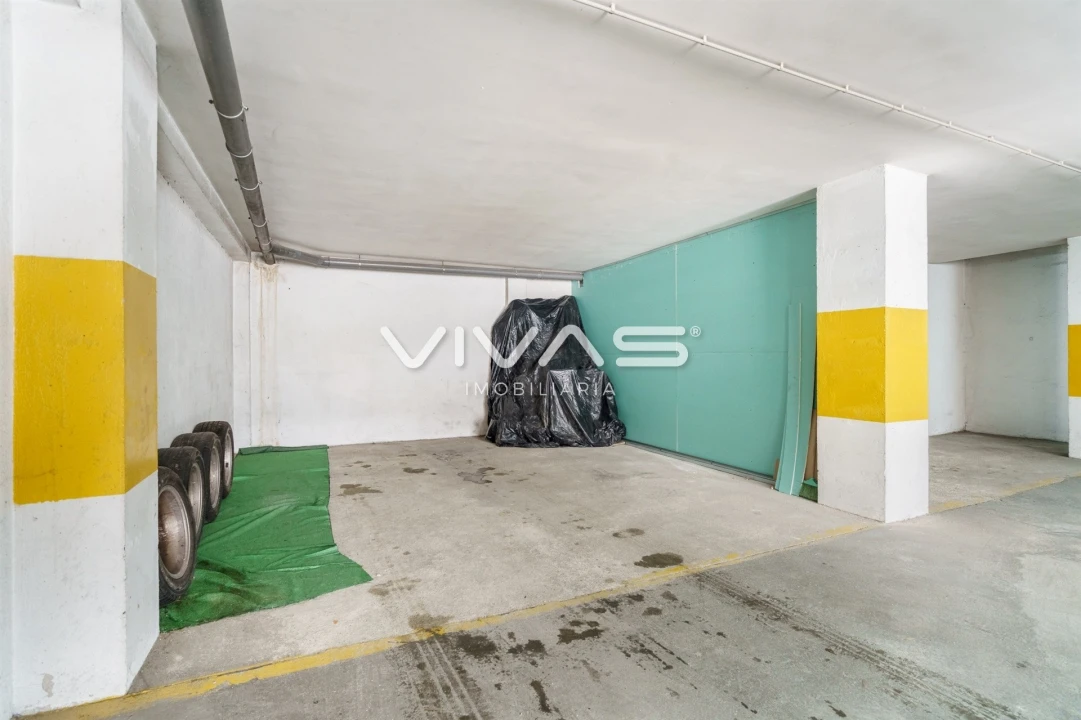 Apartamento T4 para Venda em Alpendorada, Várzea e Torrão Foto 27