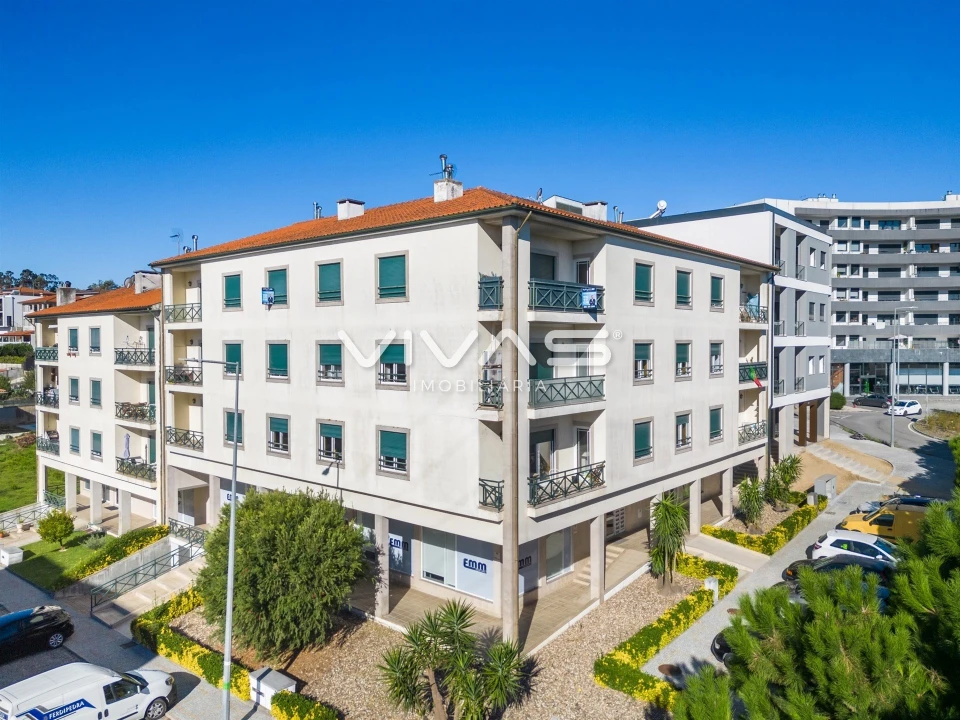 Apartamento T4 para Venda em Alpendorada, Várzea e Torrão Foto 2