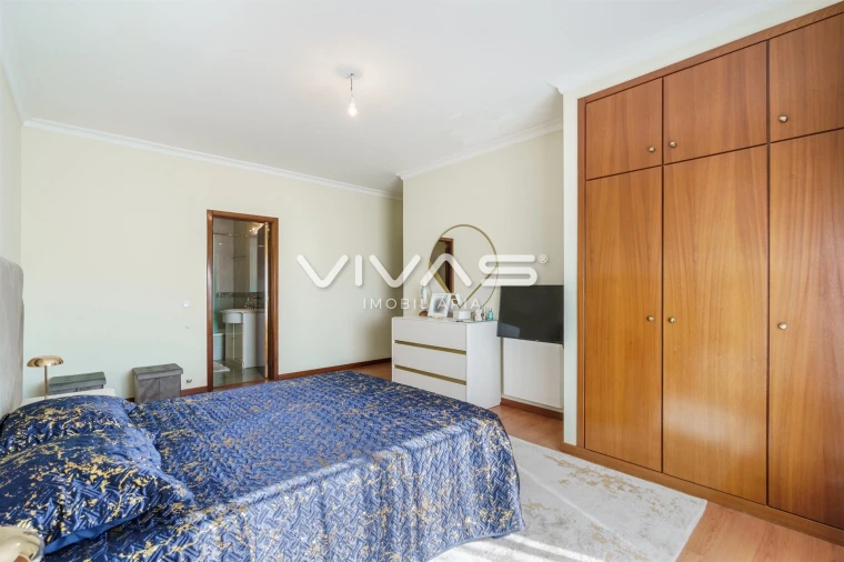 Apartamento T4 para Venda em Alpendorada, Várzea e Torrão Foto 16