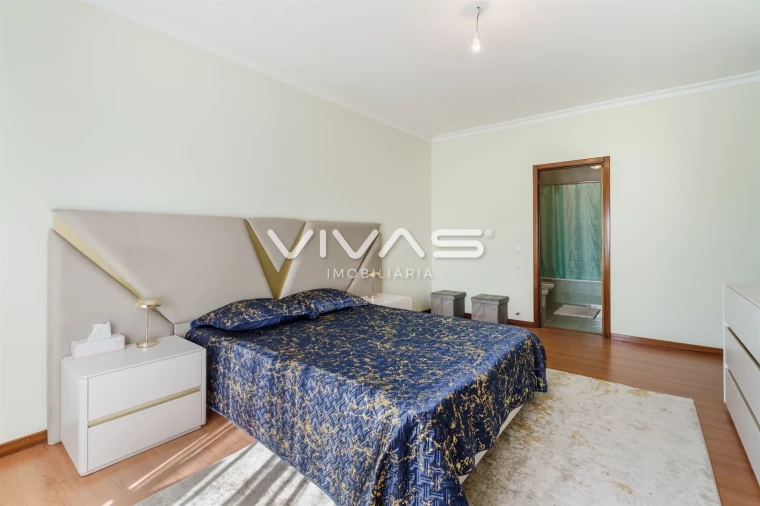 Apartamento T4 para Venda em Alpendorada, Várzea e Torrão Foto 15