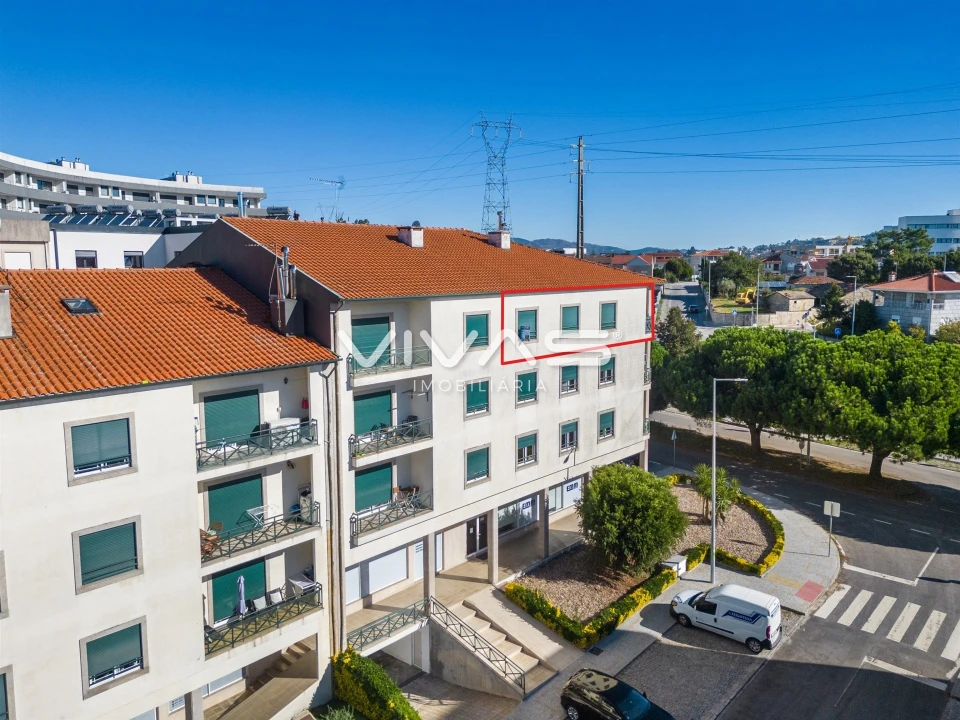 Apartamento T4 para Venda em Alpendorada, Várzea e Torrão Foto 36