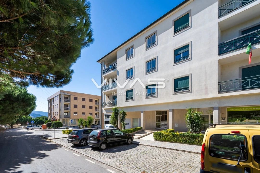 Apartamento T4 para Venda em Alpendorada, Várzea e Torrão Foto 30