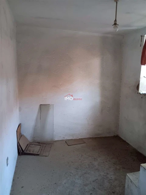 Moradia T2 para Venda em Nossa Senhora da Graça de Povoa e Meadas