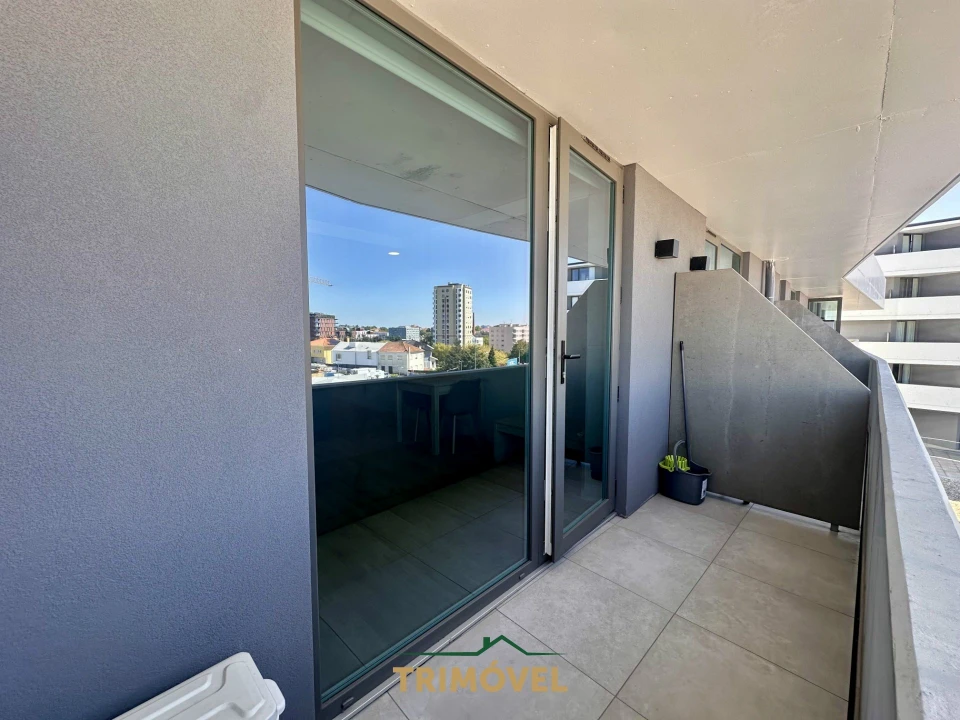 Apartamento T0 para Venda em Glória e Vera Cruz Foto 9