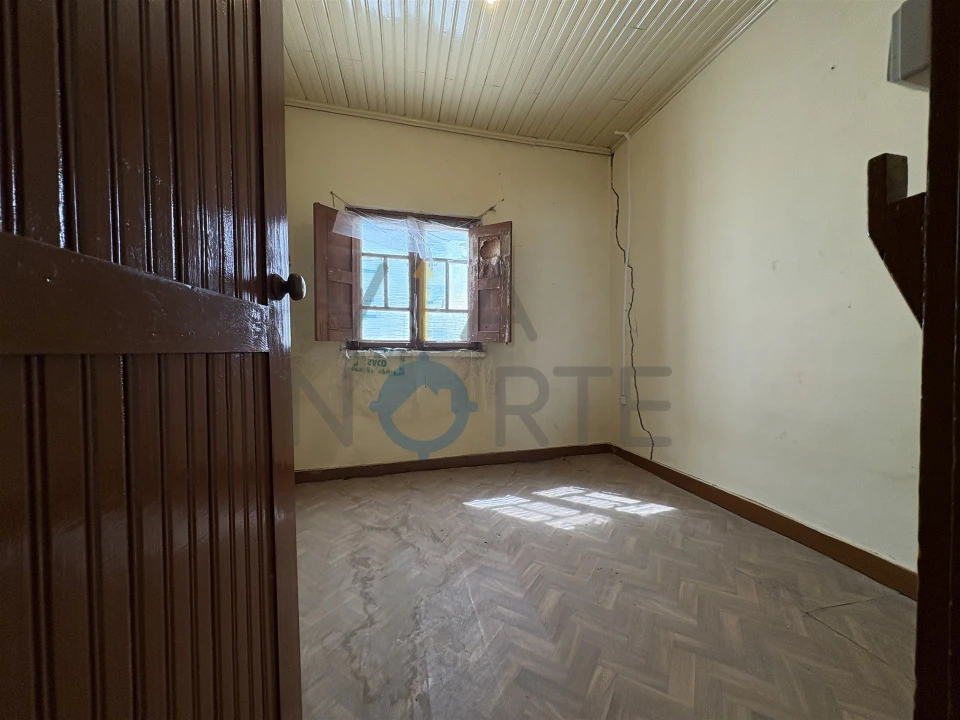 Moradia T2 para Venda em Eucisia, Gouveia e Valverde Foto 10
