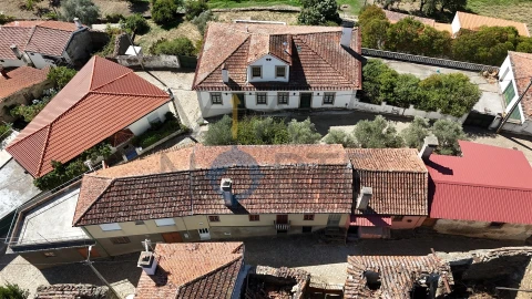 Moradia T2 para Venda em Eucisia, Gouveia e Valverde