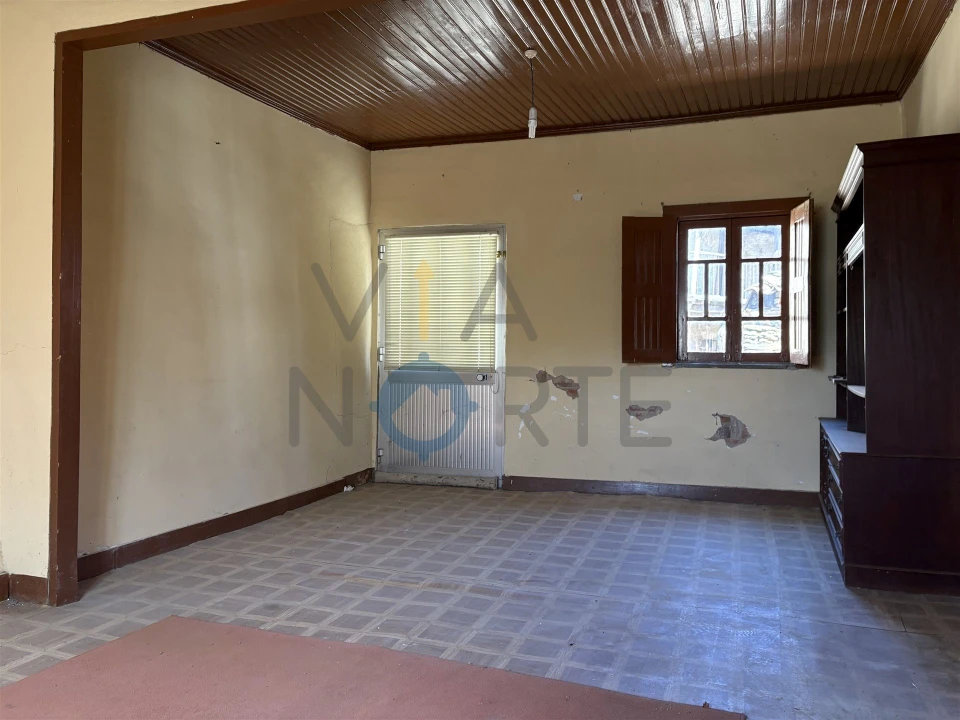 Moradia T2 para Venda em Eucisia, Gouveia e Valverde Foto 16