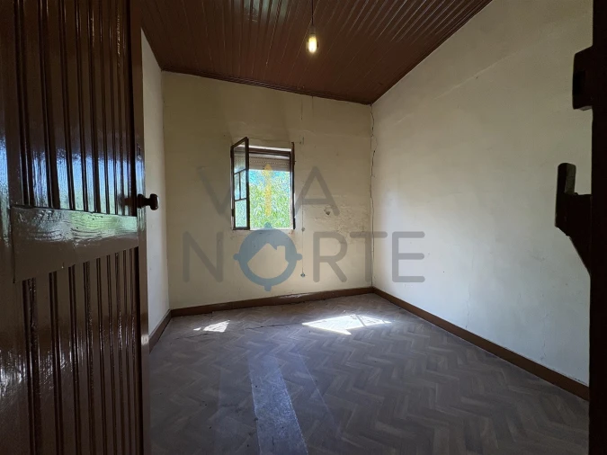 Moradia T2 para Venda em Eucisia, Gouveia e Valverde Foto 9