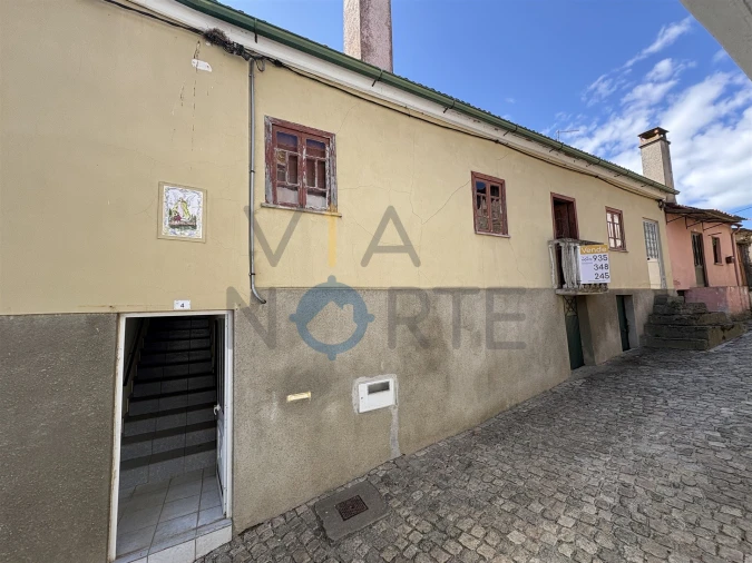 Moradia T2 para Venda em Eucisia, Gouveia e Valverde Foto 2