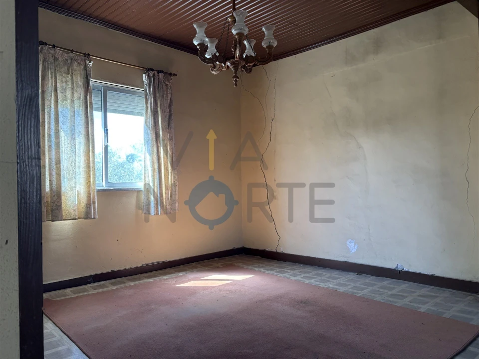 Moradia T2 para Venda em Eucisia, Gouveia e Valverde Foto 14