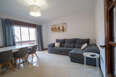 Apartamento T2 para Venda em Rio de Mouro
