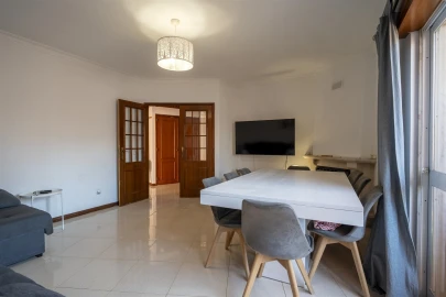 Apartamento T2 para Venda em Rio de Mouro