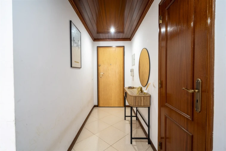 Apartamento T2 para Venda em Rio de Mouro Foto 21