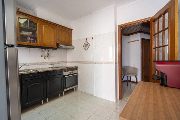 Apartamento T2 para Venda em Rio de Mouro Foto 28