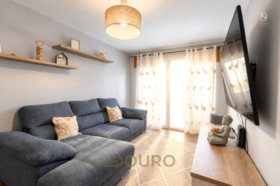 Apartamento T2 para Venda em Vilar de Andorinho Foto 10
