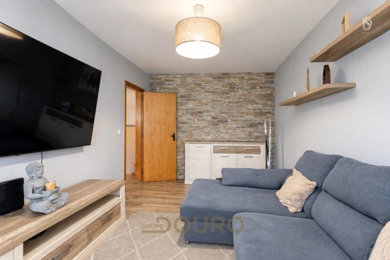 Apartamento T2 para Venda em Vilar de Andorinho Foto 8
