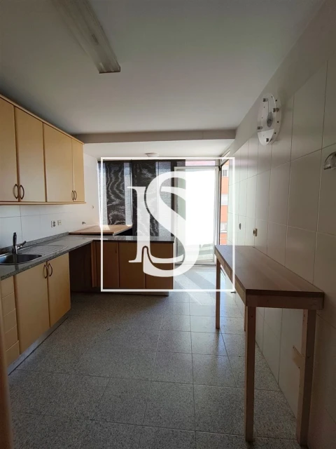 Apartamento T3 para Venda em Azurem