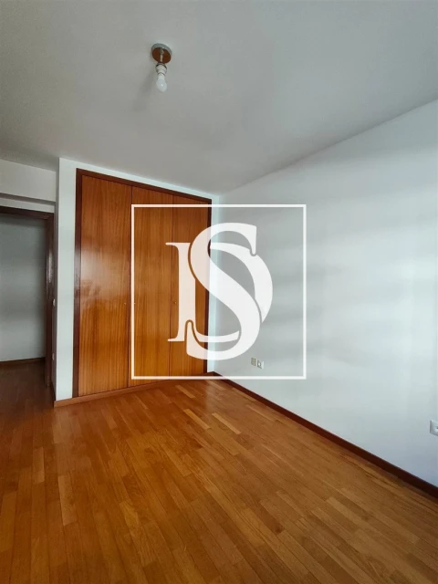 Apartamento T3 para Venda em Azurem