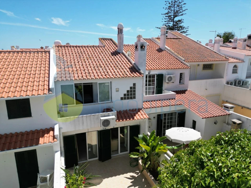 Moradia T2 para Venda em Albufeira e Olhos de Água Foto 4