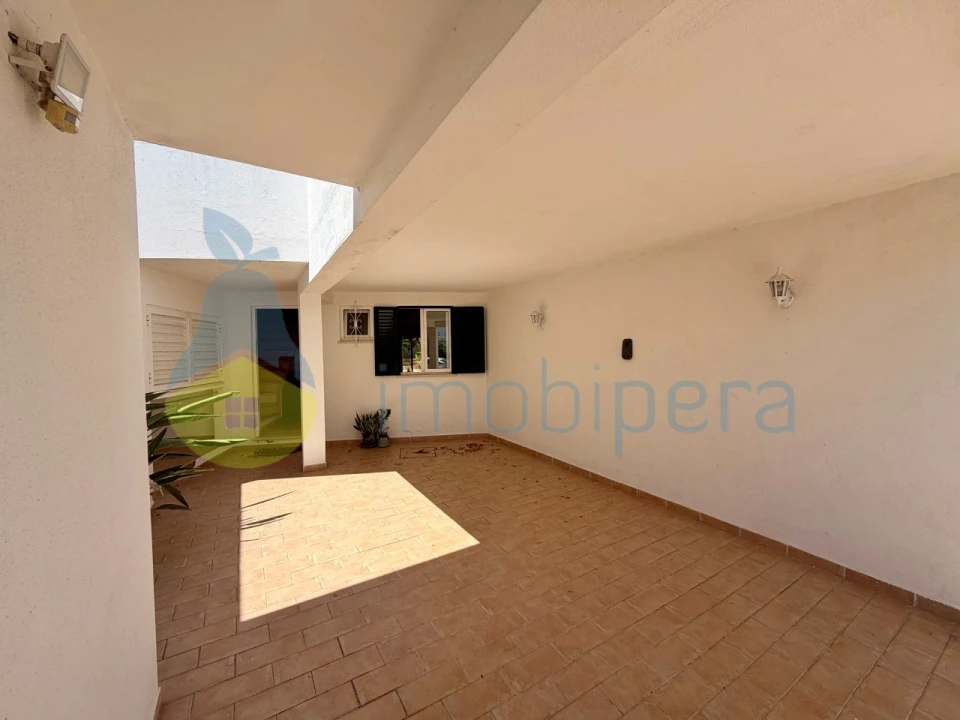 Moradia T2 para Venda em Albufeira e Olhos de Água Foto 5