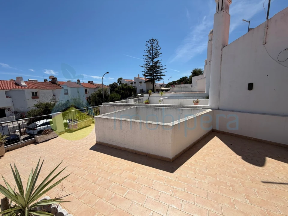 Moradia T2 para Venda em Albufeira e Olhos de Água Foto 17