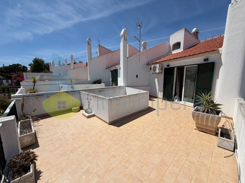 Moradia T2 para Venda em Albufeira e Olhos de Água Foto 18