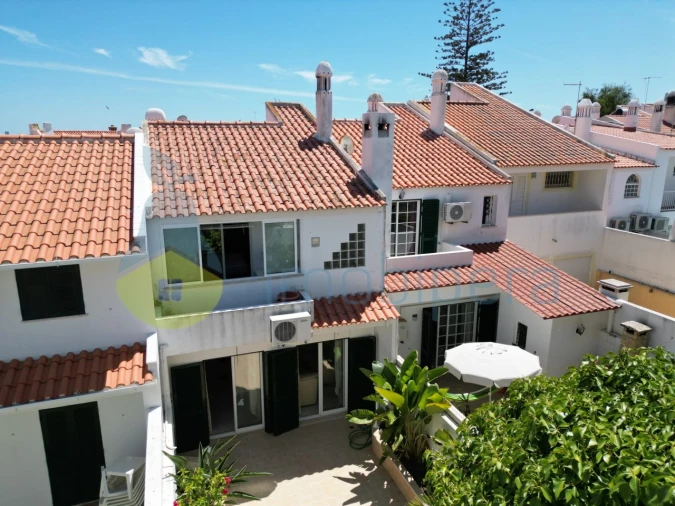 Moradia T2 para Venda em Albufeira e Olhos de Água Foto 4
