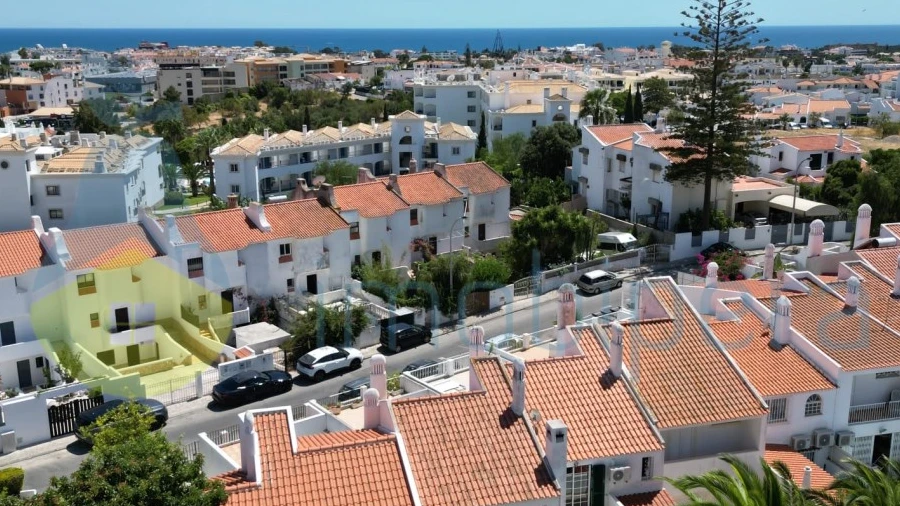 Moradia T2 para Venda em Albufeira e Olhos de Água
