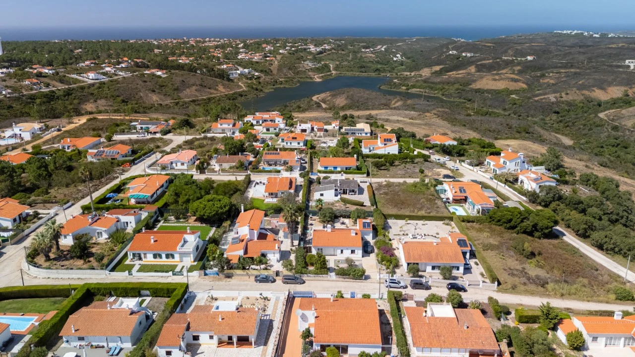 Moradia T3 para Venda em Aljezur Foto 35