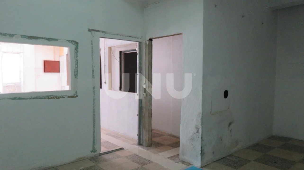 Loja para Venda em Seixal, Arrentela e Aldeia de Paio Pires Foto 9