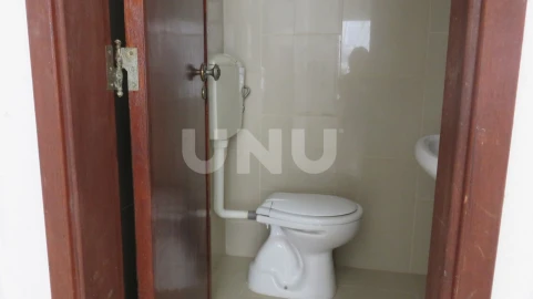 Loja para Venda em Seixal, Arrentela e Aldeia de Paio Pires