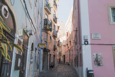 Loja para Arrendamento em Santa Maria Maior