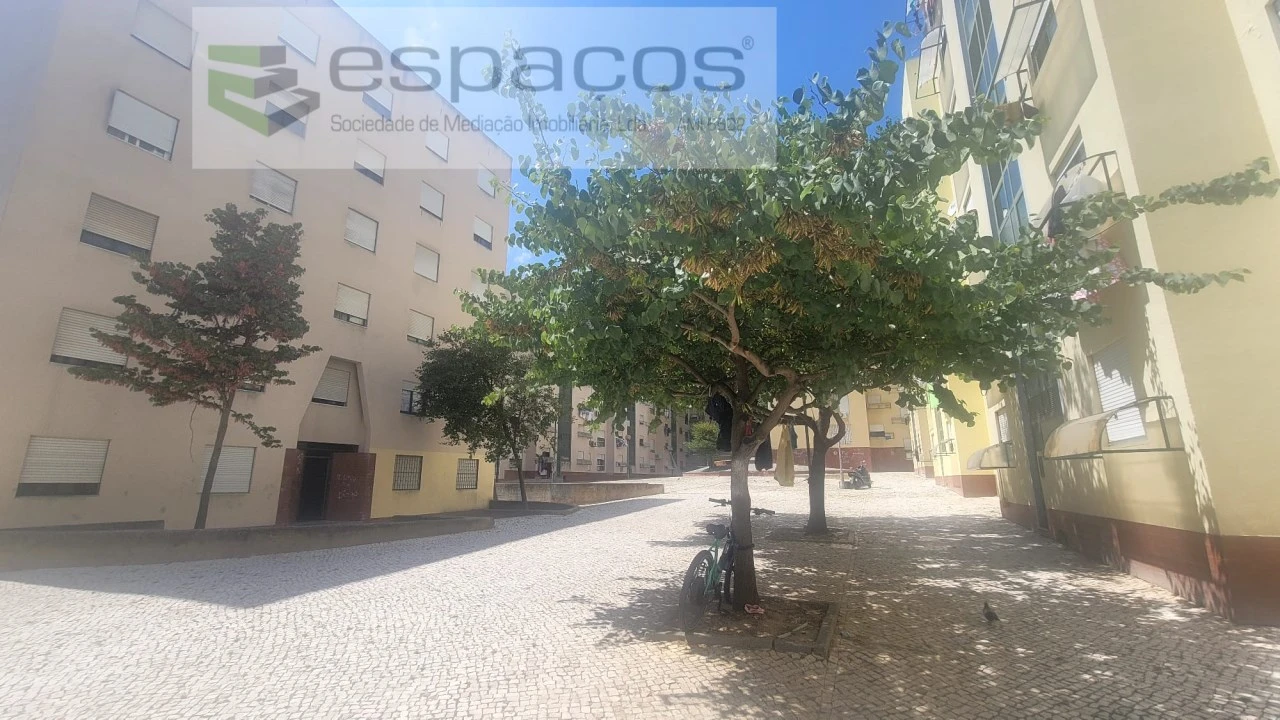 Apartamento T2 para Venda em Marvila Foto 1