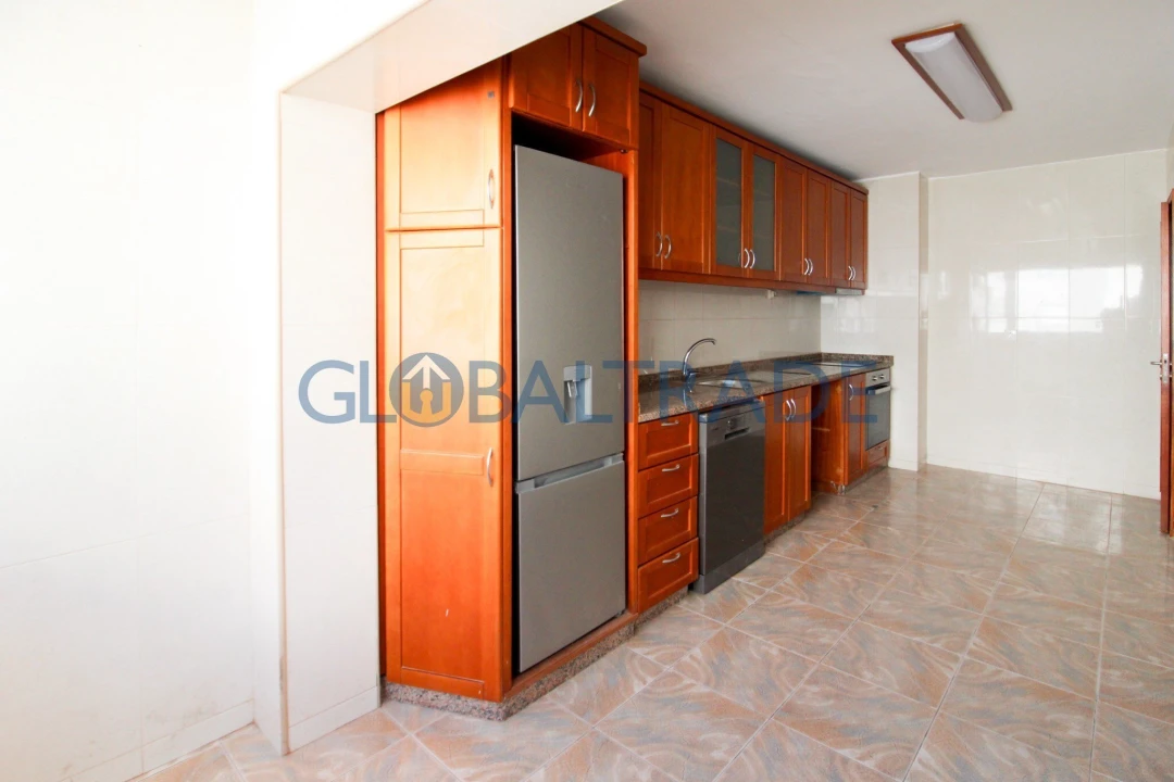 Apartamento T3 para Venda em Vilar de Andorinho Foto 15