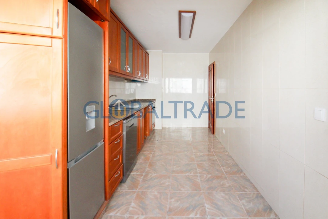 Apartamento T3 para Venda em Vilar de Andorinho Foto 16