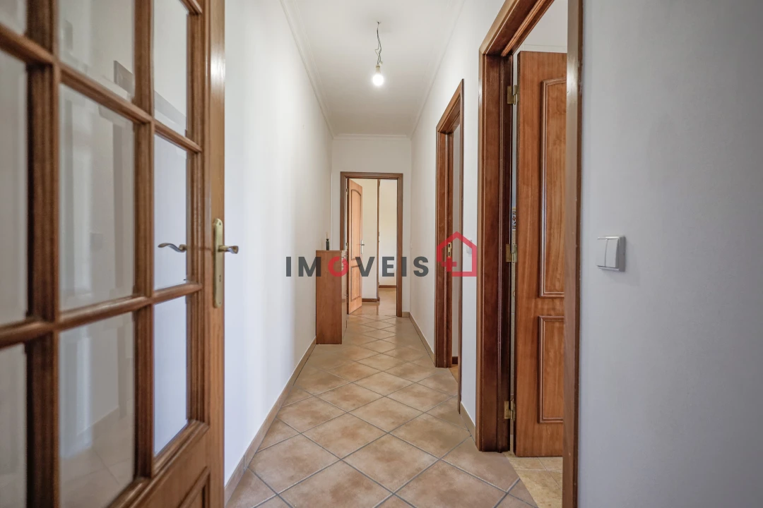 Apartamento T3 para Venda em Batalha Foto 7