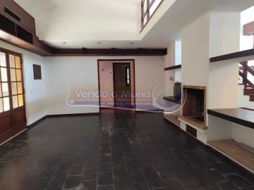 Moradia T4 para Venda em Salvaterra de Magos e Foros de Salvaterra